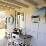 001 * Petten